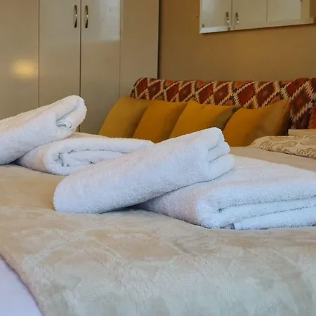 Cozy Luxury In The Heart Of 8-1 Atena